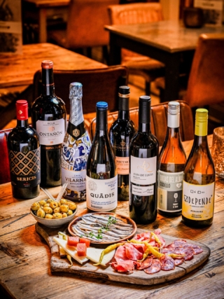 Discover the wines of Spain. 

Join us on Wednesday 11th February for a very special event celebrating the amazing range and flavours of the wines of Spain. From bone-dry albarino to oaky Rioja and super-sweet sherry, try 8 delicious wines accompanied by a delicious cheese and charcuterie board. Spanish wine expert Sebastian Hernandez will lead us through the tasting.

Tickets are strictly limited, cost just £40 and are available from the restaurant, by calling us on 01423 538181, or emailing us at enquiries@laferiarestaurants.co.uk

#laferia #spanishtapas #harrogaterestaurants